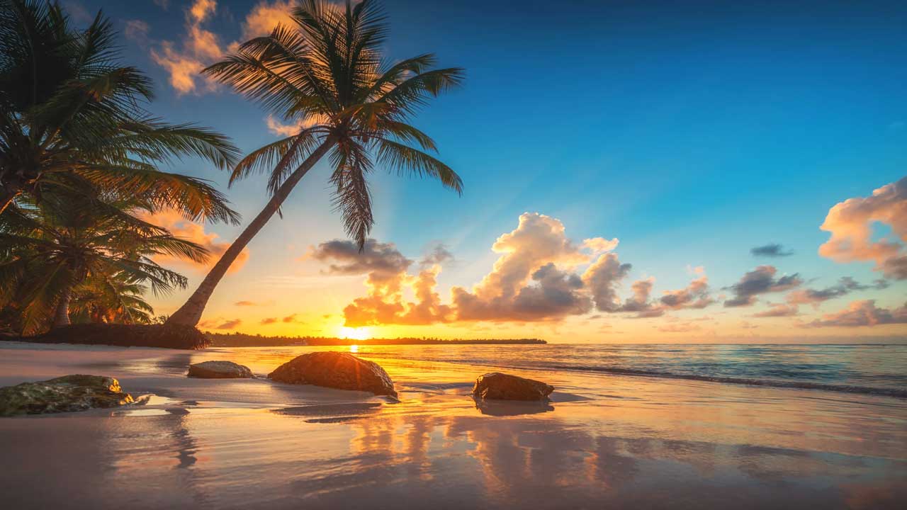 3 Disfruta de nuestro tour de 11 días por Cancún. Playas de ensueño, ruinas mayas y vida nocturna vibrante, todo incluido.